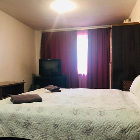 Mini Hotel Vesna Dnipro Exterior photo