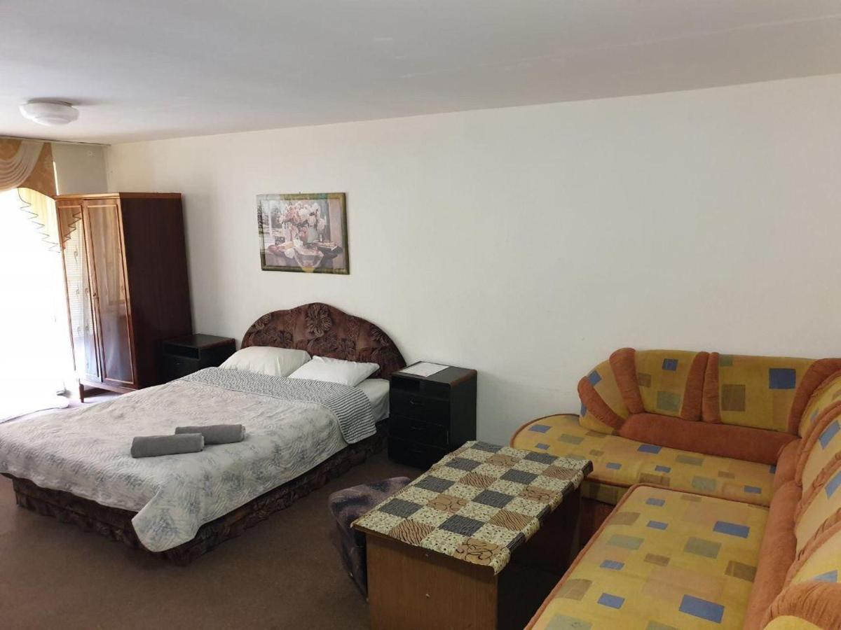 Mini Hotel Vesna Dnipro Exterior photo
